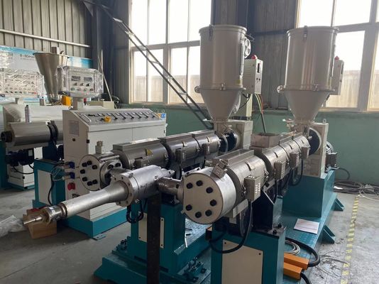 ligne ondulée d'extrusion de tuyau de mur de double du PE pp et du PVC de 50-160mm faisant la machine