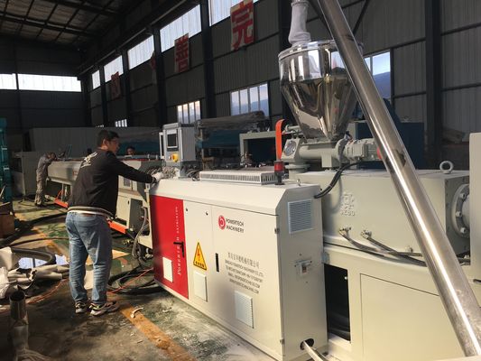 Extrudeuse électrique de tuyau de conduit de PVC de l'eau en plastique de drain complètement automatique