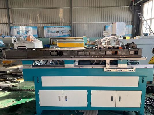 Chaîne de production télescopique en plastique de tube de machine ondulée à mur unique de tuyau de PVC de PE