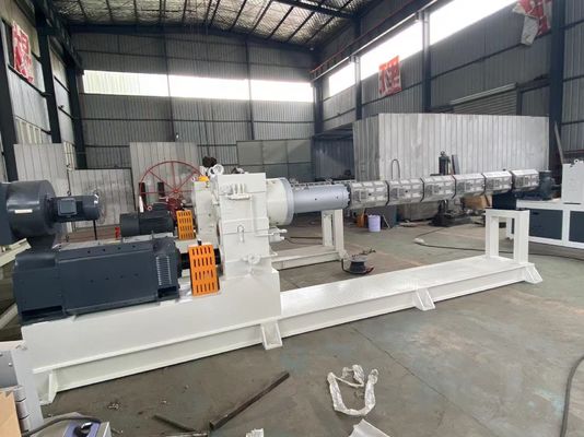 Le mur de double de HDPE a ridé la chaîne de production de tuyau machine d'extrudeuse de tube
