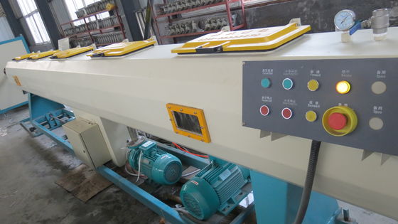 Ligne en plastique automatique élevée chaîne d'extrusion de PVC de production de tube d'UPVC