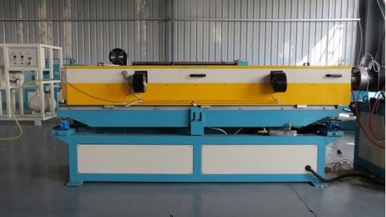 Chaîne de production ondulée à mur unique de tuyau de PVC de PE de pp à grande vitesse