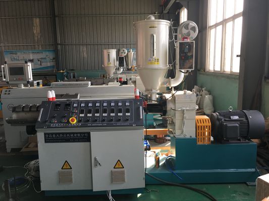 Chaîne de production de tuyau de HDPE du moteur 100kg/H de Siemens vis jumelle conique