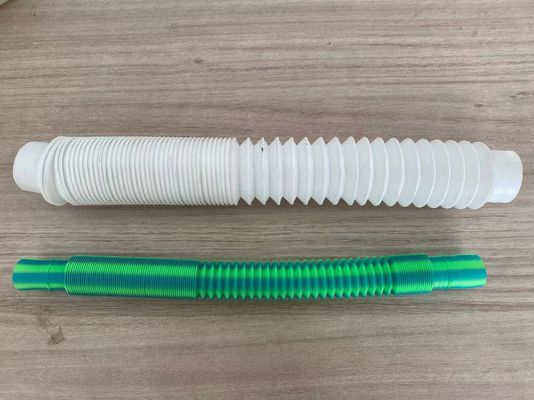Chaîne de production télescopique en plastique de tube de machine ondulée à mur unique de tuyau de PVC de PE