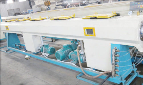 Extrudeuse en plastique de tuyau du PE pp faisant la ligne d'extrusion de tuyau de HDPE de machine