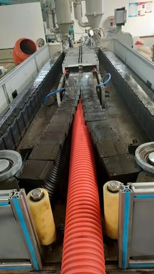 Ligne ondulée d'extrusion de tuyau de double mur électrique pour le tuyau d'irrigation de l'eau de PVC du PE pp