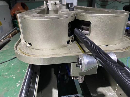 Ligne ondulée à mur unique PLC d'extrusion de tuyau de PVC du PE en plastique simple pp de vis