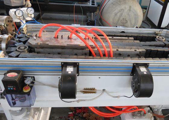 machine flexible du tuyau 60kg/H de 32mm