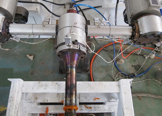 chaîne de production en plastique de tuyau de double de mur de 30kgh 17mm machine ondulée de tuyau