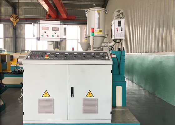 Le HDPE pp doublent la ligne ondulée machine ondulée d'extrusion de tuyau de mur de tuyau de mur de double