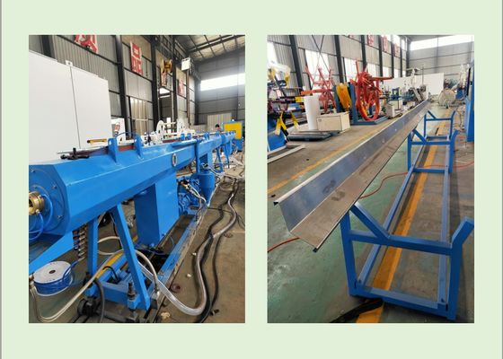 PLC HV940 la ligne PPR pp d'extrusion de tuyau de HDPE de trois couches sifflent la machine d'extrusion