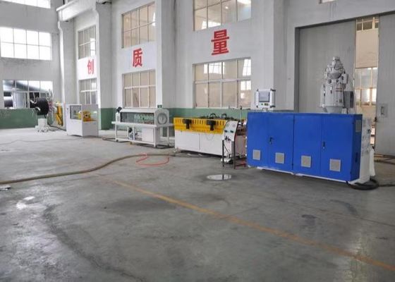 Ligne ondulée d'extrusion de la machine 33L/D de tuyau de vis à mur unique de 75mm