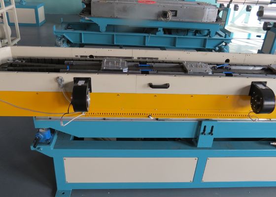 PVC pp du diamètre 50mm a ridé la ligne le refroidissement par l'eau 20m/Min d'extrusion de tuyau
