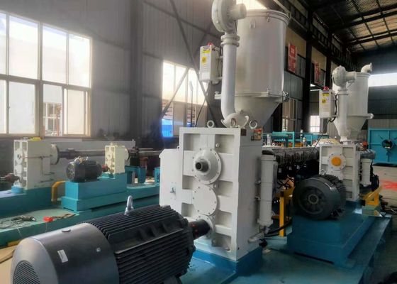 La ligne d'extrusion de tuyau de HDPE de polyéthylène du diamètre 315mm a enclenché