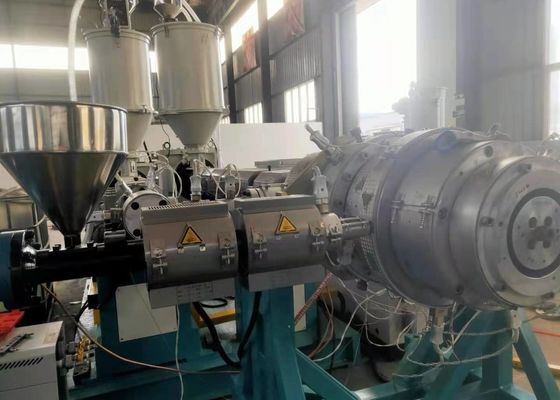 PE plastifiant la ligne ondulée d'extrusion de tuyau pour l'approvisionnement en eau