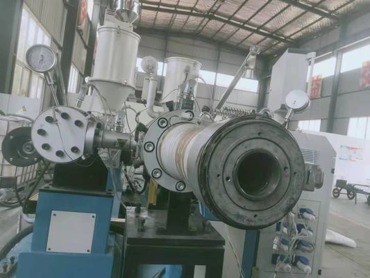 Ligne ondulée d'extrusion de tuyau de vis simple de PVC PPR du PE pp pour le climatiseur