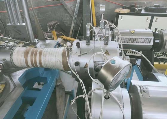Tuyau en plastique de moteur d'ABB faisant la machine pour la ligne d'extrusion de tuyau de HDPE