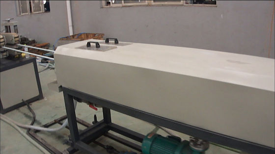 ligne en plastique chaîne d'extrusion de tuyau de double cavité de 20-63mm de production