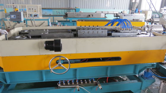 Ligne ondulée à mur unique d'extrusion de production de tuyau de la machine 110mm de tuyau de PE de pp