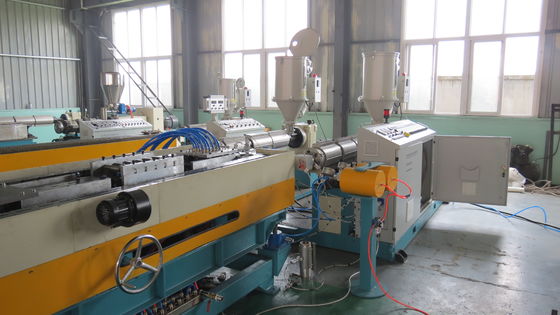 Ligne ondulée à mur unique d'extrusion de production de tuyau de la machine 110mm de tuyau de PE de pp