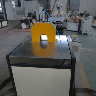 Ligne boudineuse à vis de production à la machine d'extrusion de tuyau de PVC du moteur 37KW jumelle