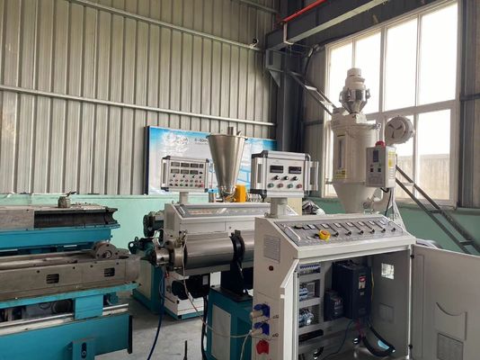 La ligne ondulée à mur unique électrique fil en plastique d'extrusion de tuyau du PE pp se protègent