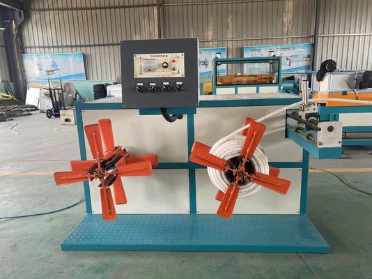 Le PE pp ondulés sifflent la ligne tube d'extrusion de tube isolant de drainage